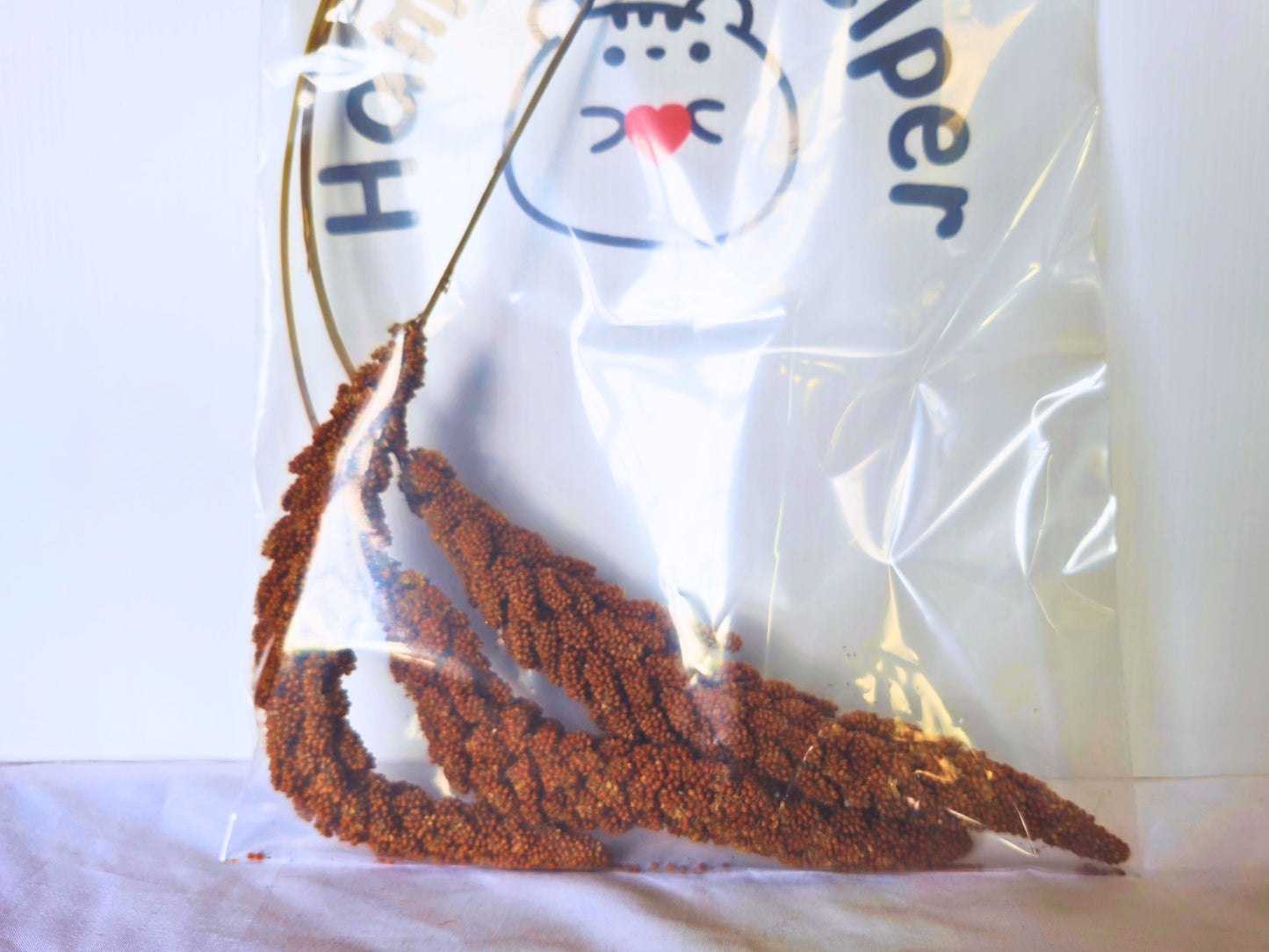 Red Millet Sprays for Hamsters – Pack of 3 Natural Foraging Sprays