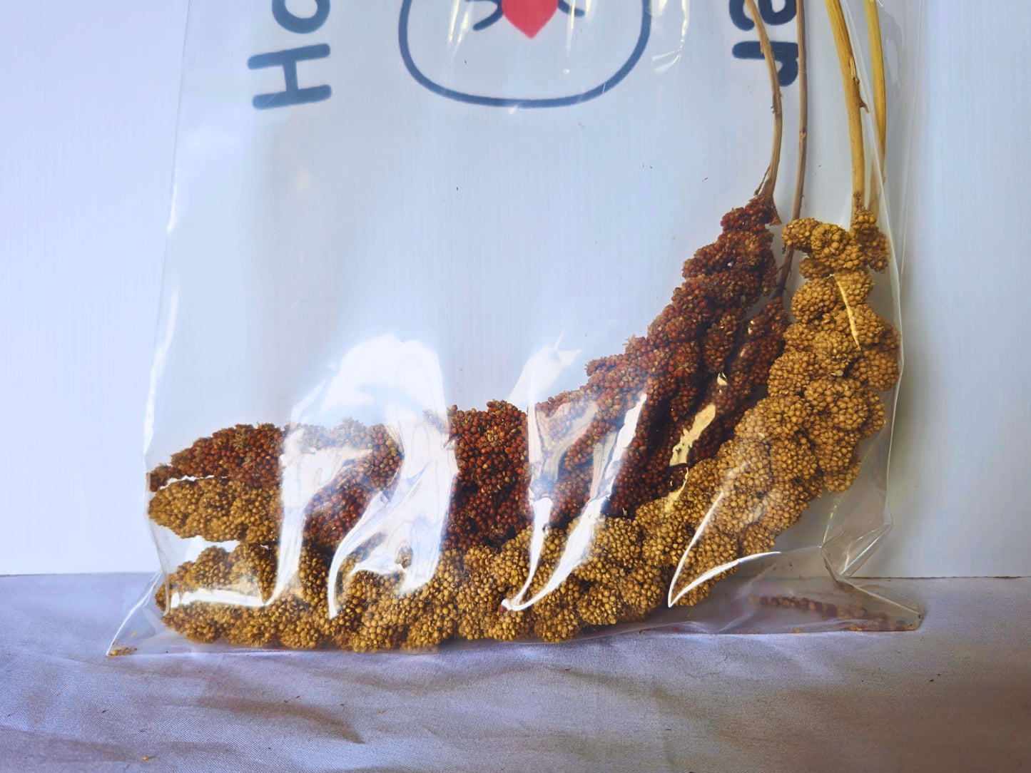 Red & Yellow Millet Sprays for Hamsters – Natural Foraging Variety Pack (4 Sprays)